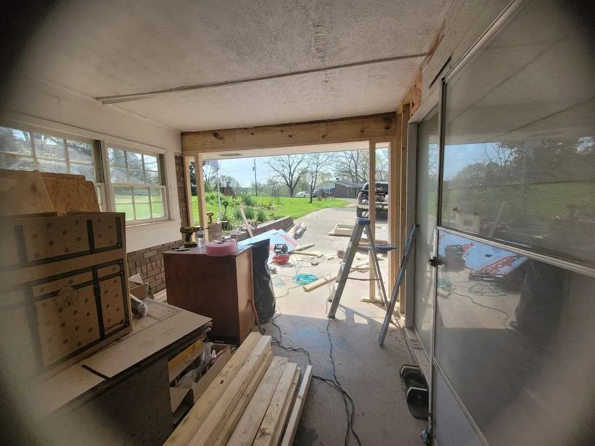 Air movers and dehumidifier for Drying & Dehumidification in McHenry